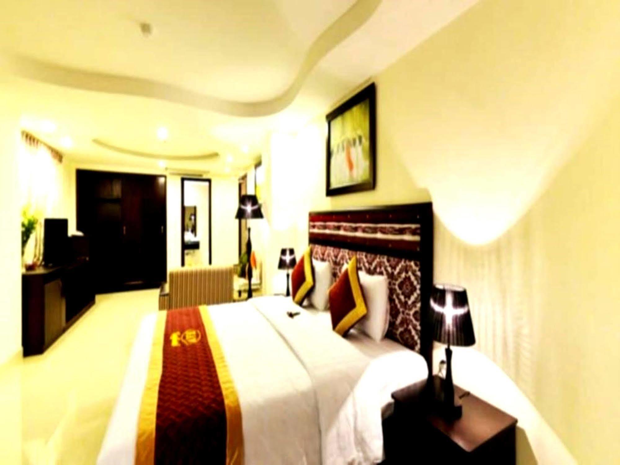 Kay Hotel Da Nang Bagian luar foto